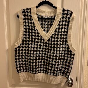 sweater vest from BP, size small, very good condition